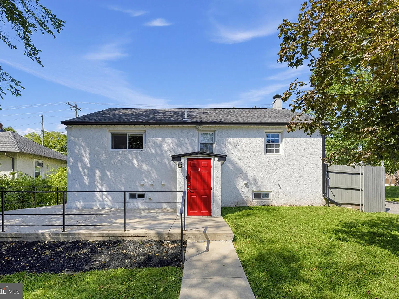 1 bed, 1.0 bath, $1,600 — Photo 1