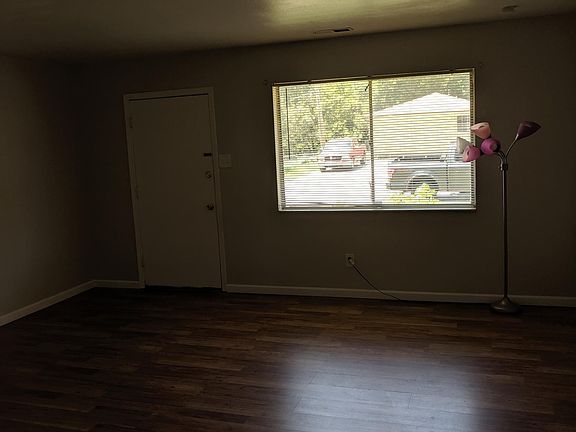 4th image of 3900 Wright Ave