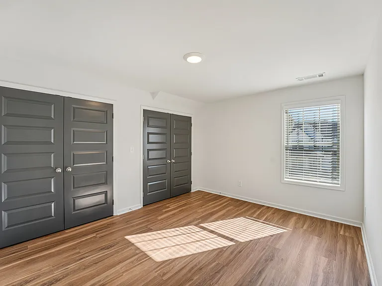 Quinn Residences at Dorchester Place — Photo 205