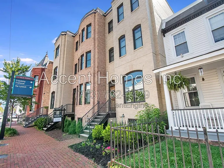 210 S Patrick St — Photo 3