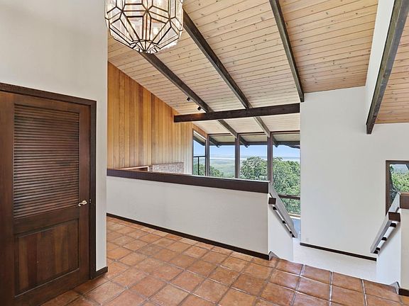 2nd image of 310 Crest Road