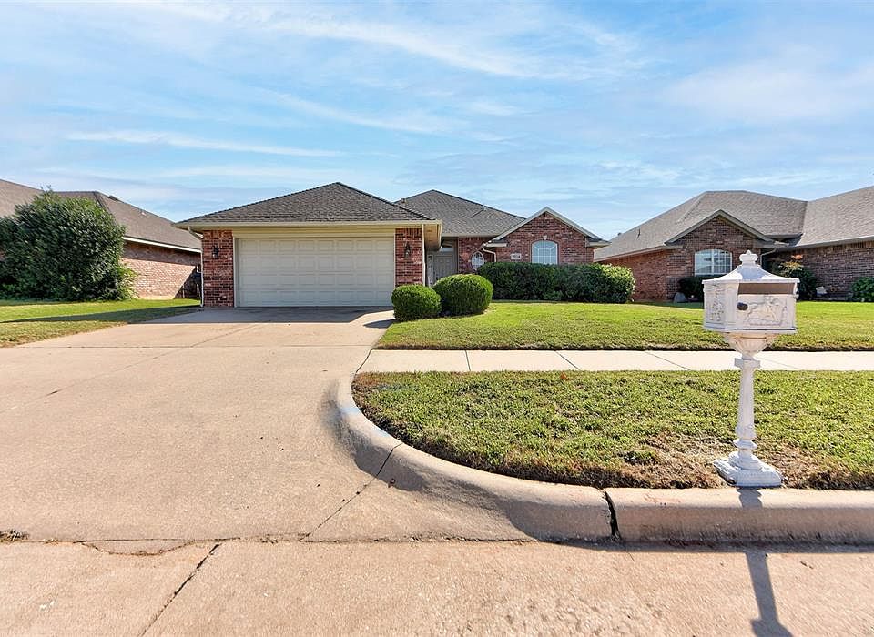 1st image of 7604 Sandlewood Dr
