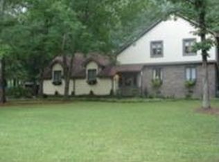 9 Hidden Brook Ln, Signal Mountain, TN 37377