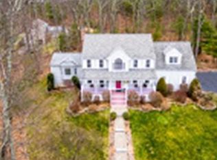 13 Auburn Rd, Franklin, MA 02038