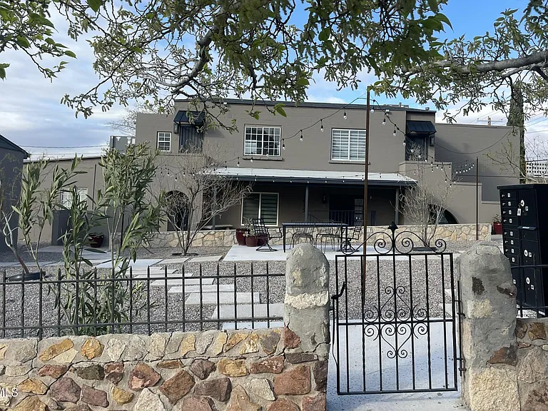 1415 N Ochoa St #A — Photo 1
