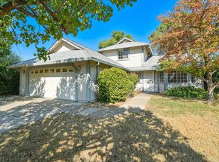 843 Montcrest Dr, Redding, CA 96003