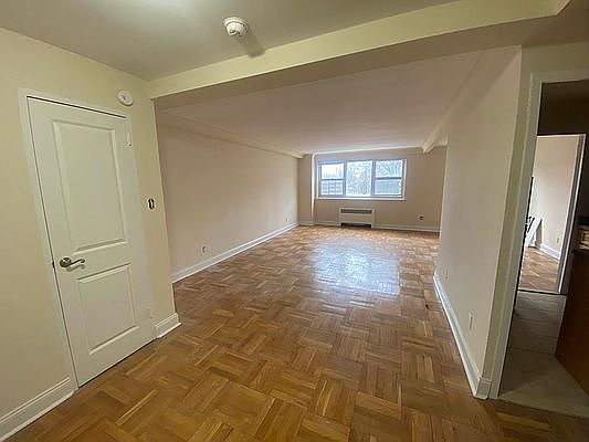 1st image of 16520 Highland Ave APT 505