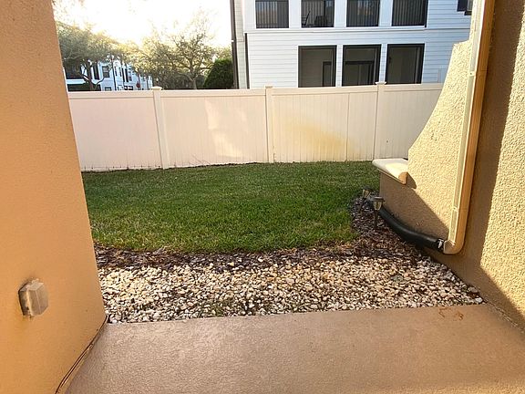 5th image of 4956 Luge Ln