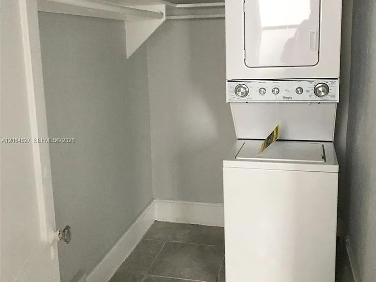 124 Mendoza Ave #8A — Photo 7