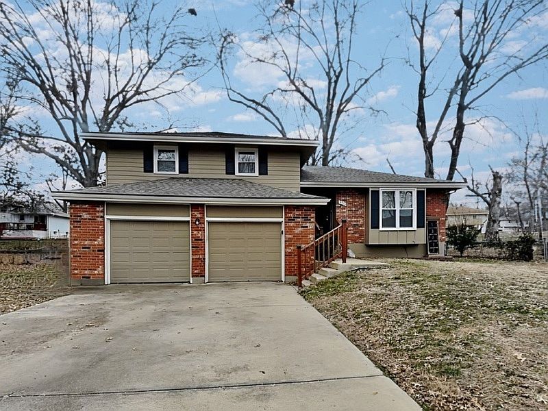 1st image of 13732 Applewood Dr