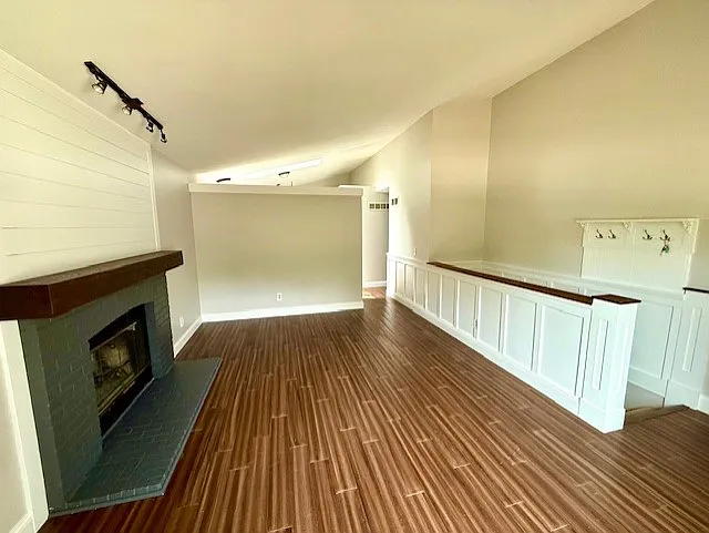 3 bed, 1600 sqft, $2,400 — Photo 4