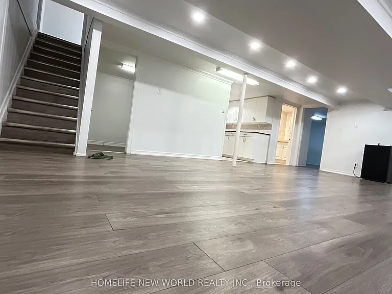 54 Bridley Dr — Photo 8