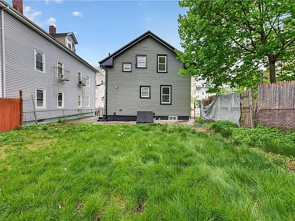 4th image of 54 Joslin St