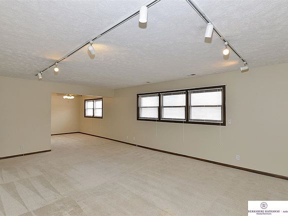 2nd image of 12727 Woodcrest Plz APT 123B