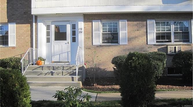 1st image of 202 Parkside Dr #1B