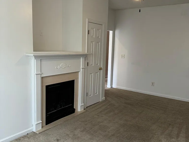 1564 Eastern Sunrise Ln #1564 — Photo 20