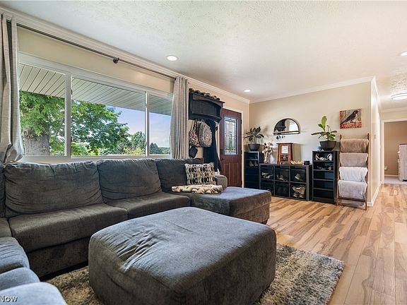 5th image of 12161 Vince Dr