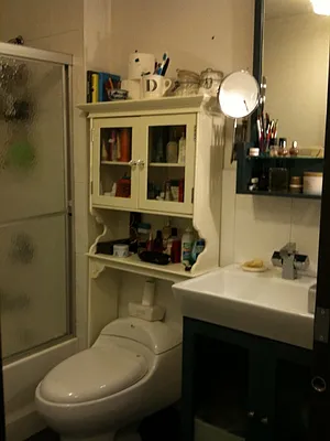Rented by Cezanne Outlet LLC | media 24