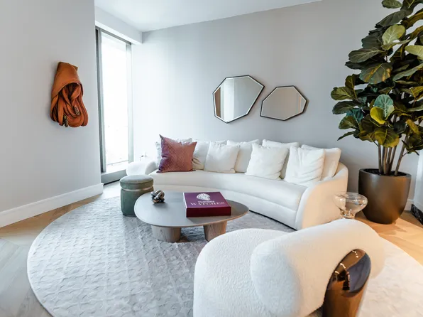 500 West 18th Street EAST-17C image 3 of 12