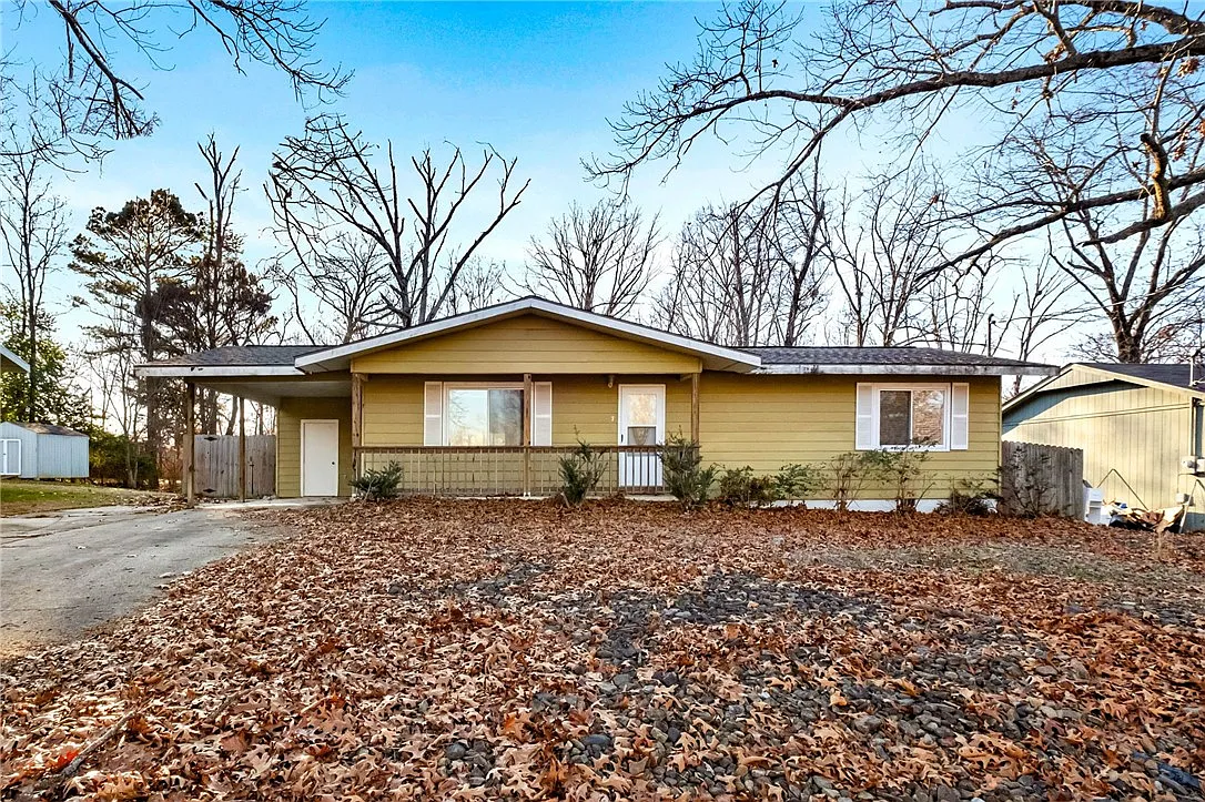 7 Woodbridge Dr, Bella Vista AR - Owner Finance Home