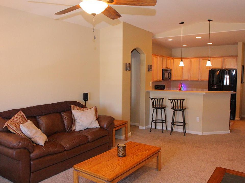 Living Room & Kitchen