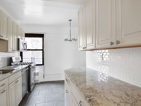 3rd image of 345 W 145th St APT 3C1