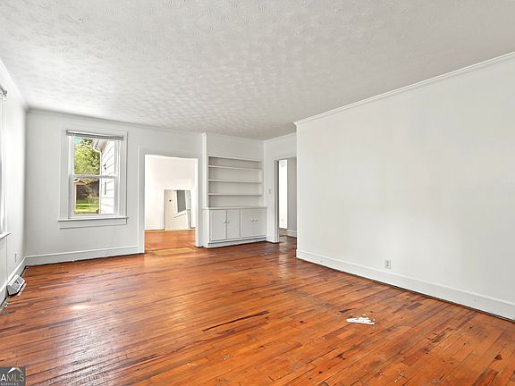 3rd image of 7 Georgia Ave
