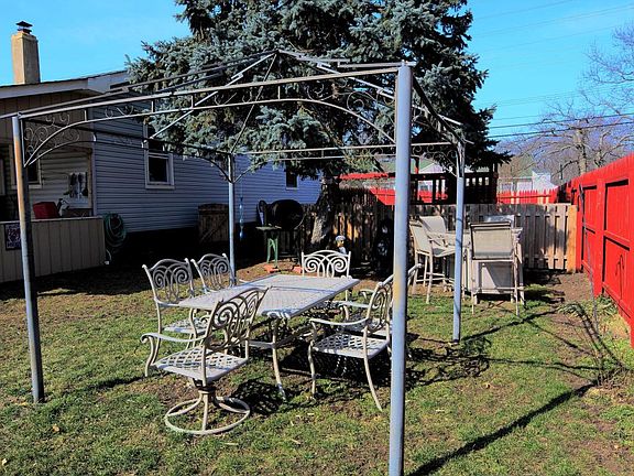 4th image of 1712 Florence Ave