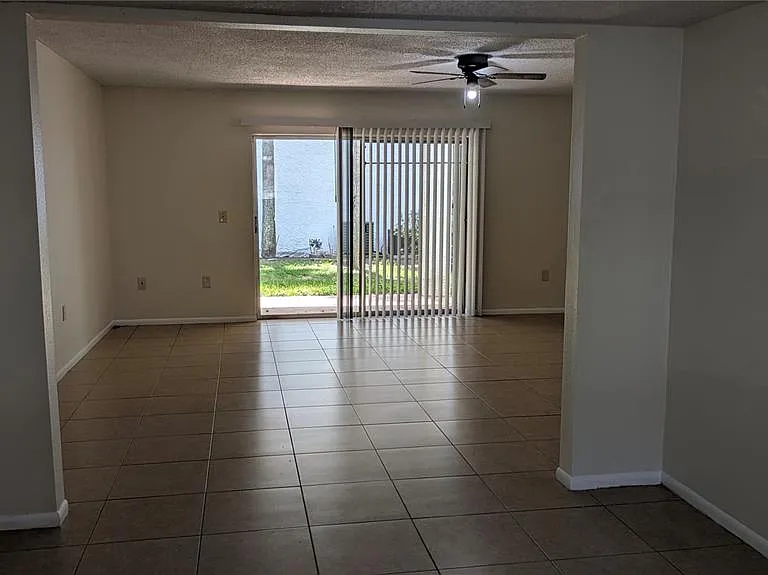 4401 S Semoran Blvd #9 — Photo 24