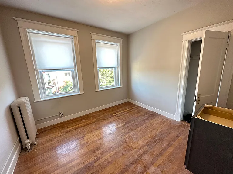 225 Kelton St #16 — Photo 1