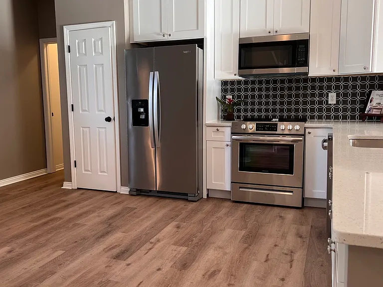 12972 Brookdale Dr — Photo 4