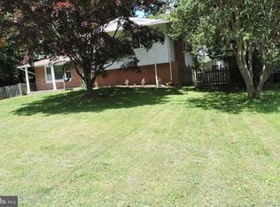 4422 San Carlos Dr, Fairfax, VA 22030
