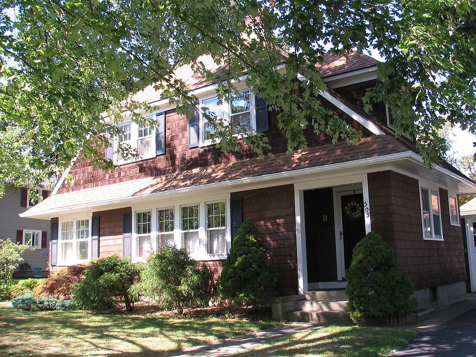 1st image of 505 Davis Dr