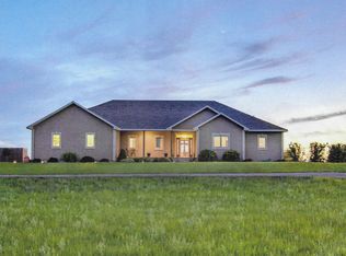 686 2441st Ln, Abilene, KS 67410