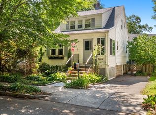 16 Longfellow Rd, Arlington, MA 02476