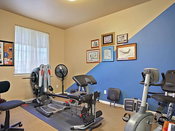 5th image of 2601 Blakesley Way