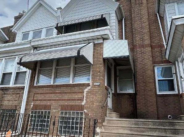 7711 Walker St, Philadelphia, PA 19136