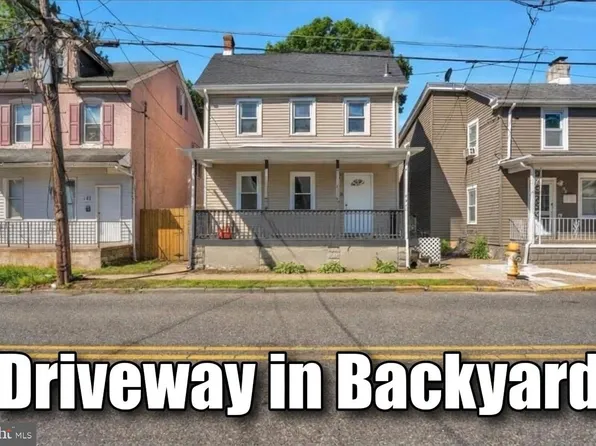 61 E Barber Ave, Woodbury, NJ 08096