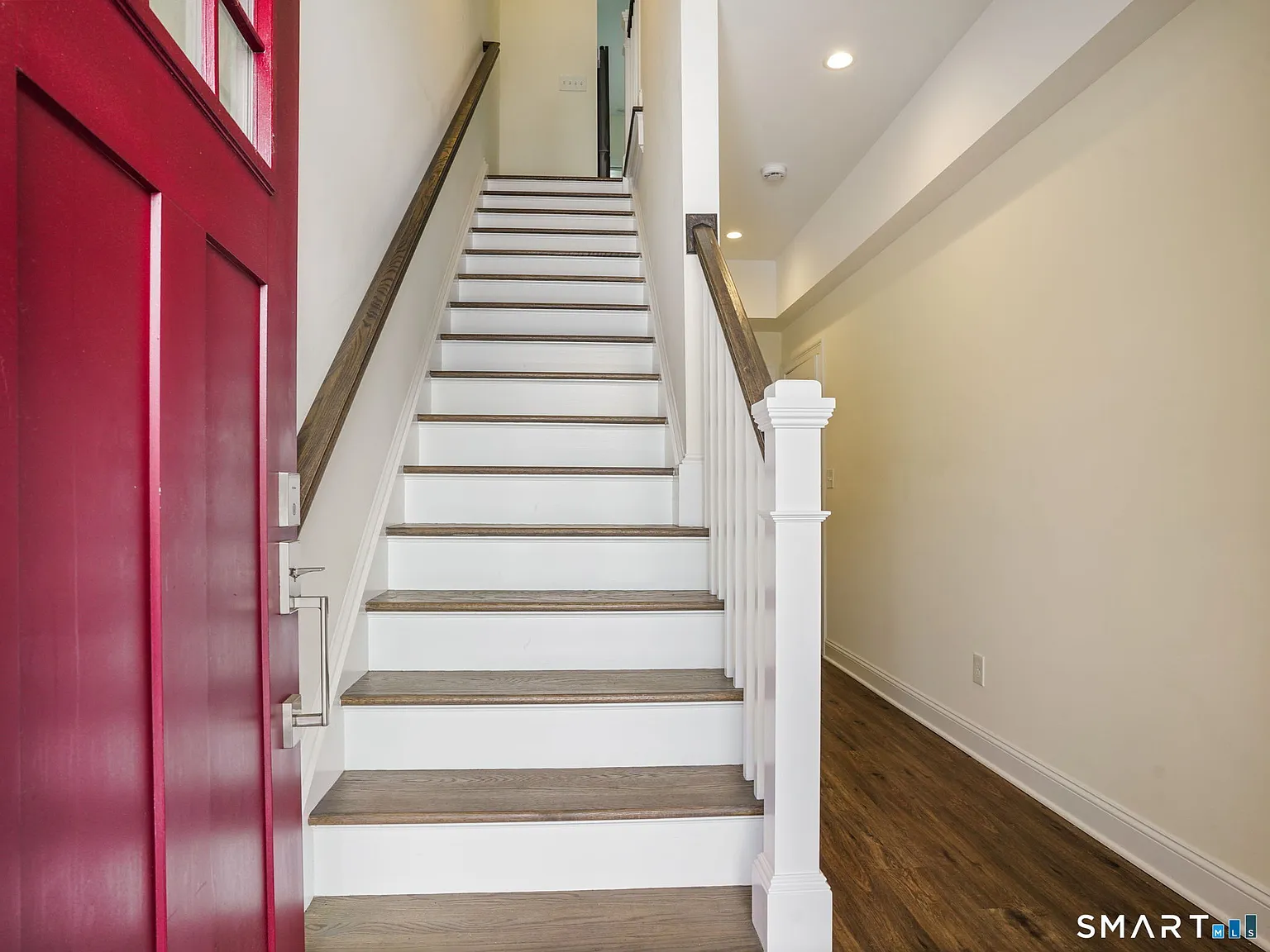 1 bed, 1.5 bath, 886 sqft, $2,600 — Photo 2
