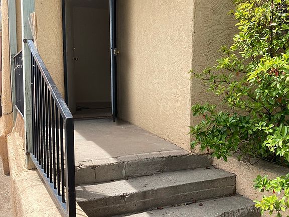 Front entry porch