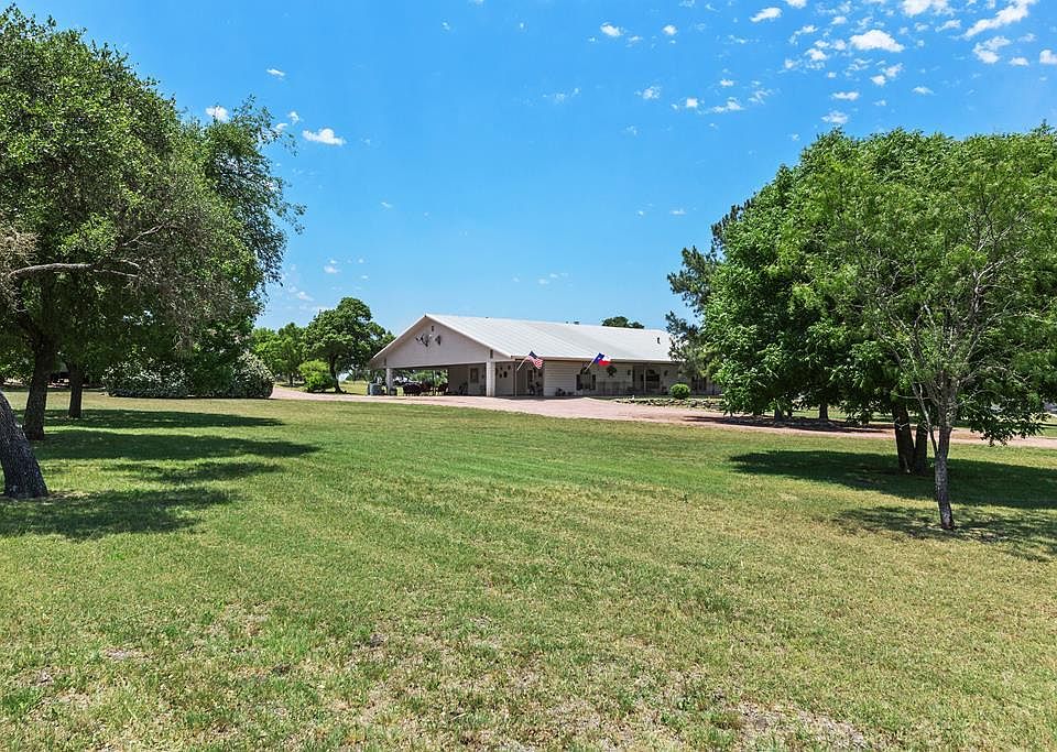 1st image of 1094 Southwoods Dr