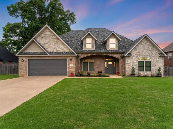602 SW Brighton Dr, Bentonville, AR 72712