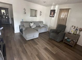 3925 Mennes Ave, Riverside, CA 92509