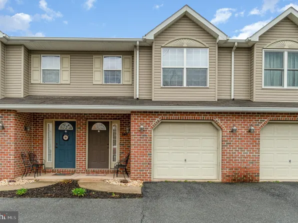 393 Oak St, Millersburg, PA 17061