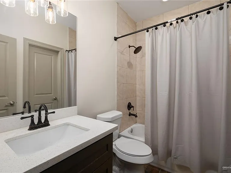 4700 W Huckleberry St #2 — Photo 11