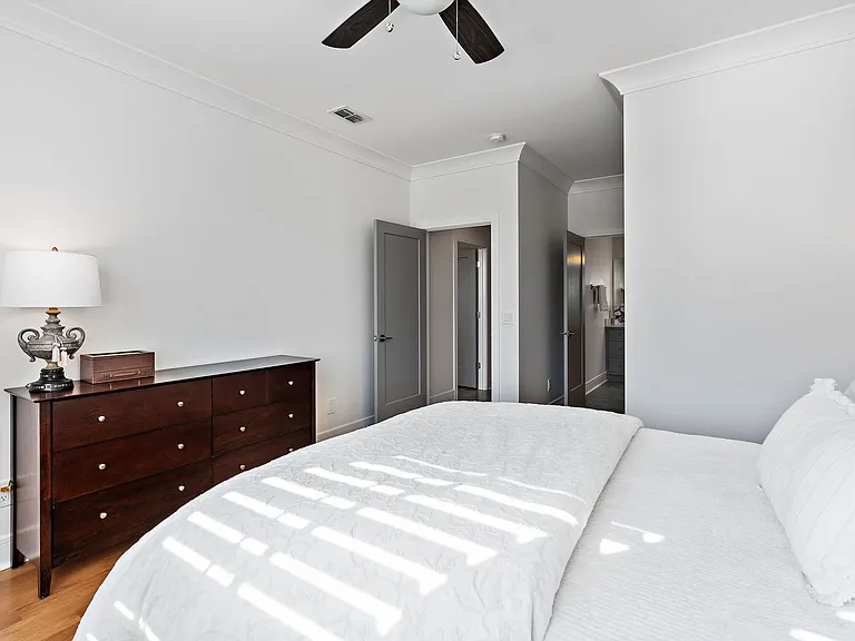 514 Hobbs Creek Dr — Photo 12
