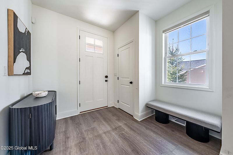 2nd image of 26 Wexford Drive