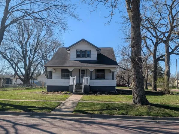 1311 9th St, Milford, IA 51351