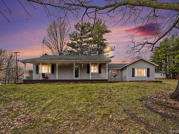 2nd image of 90 S Elm Grove Rd