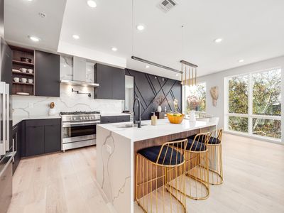 73 Irving St #PENTHOUSE, Jersey City, NJ, 07307